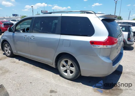 2013 Toyota Sienna Le V6 8 Passenger from USA, damaged, VIN 5TDKK3DC5DS329370